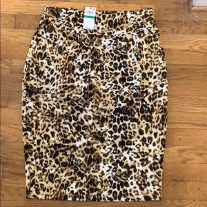 Leopard pencil skirt